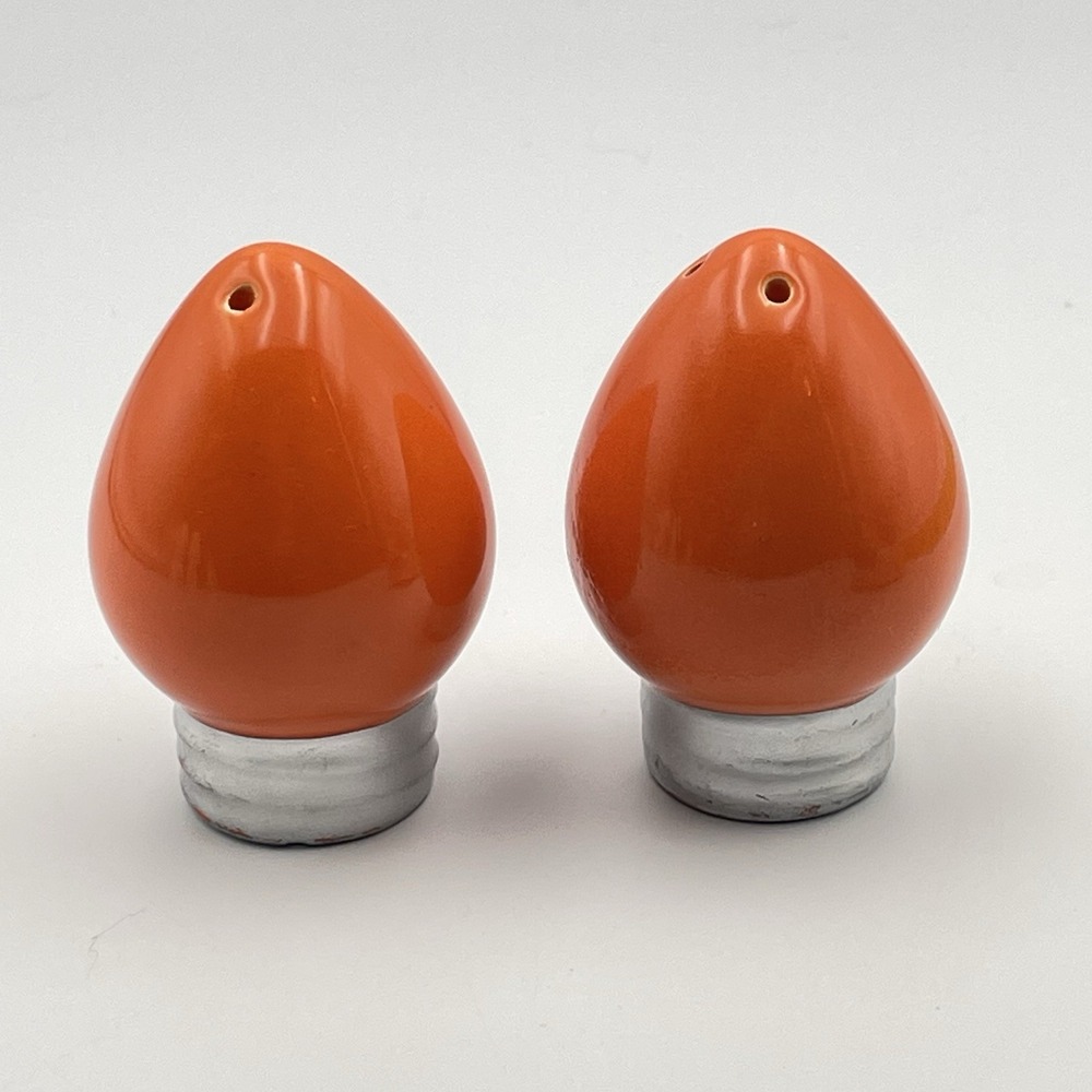 Christmas Lights Salt And Pepper Shakers Set Orange Holiday Bulbs